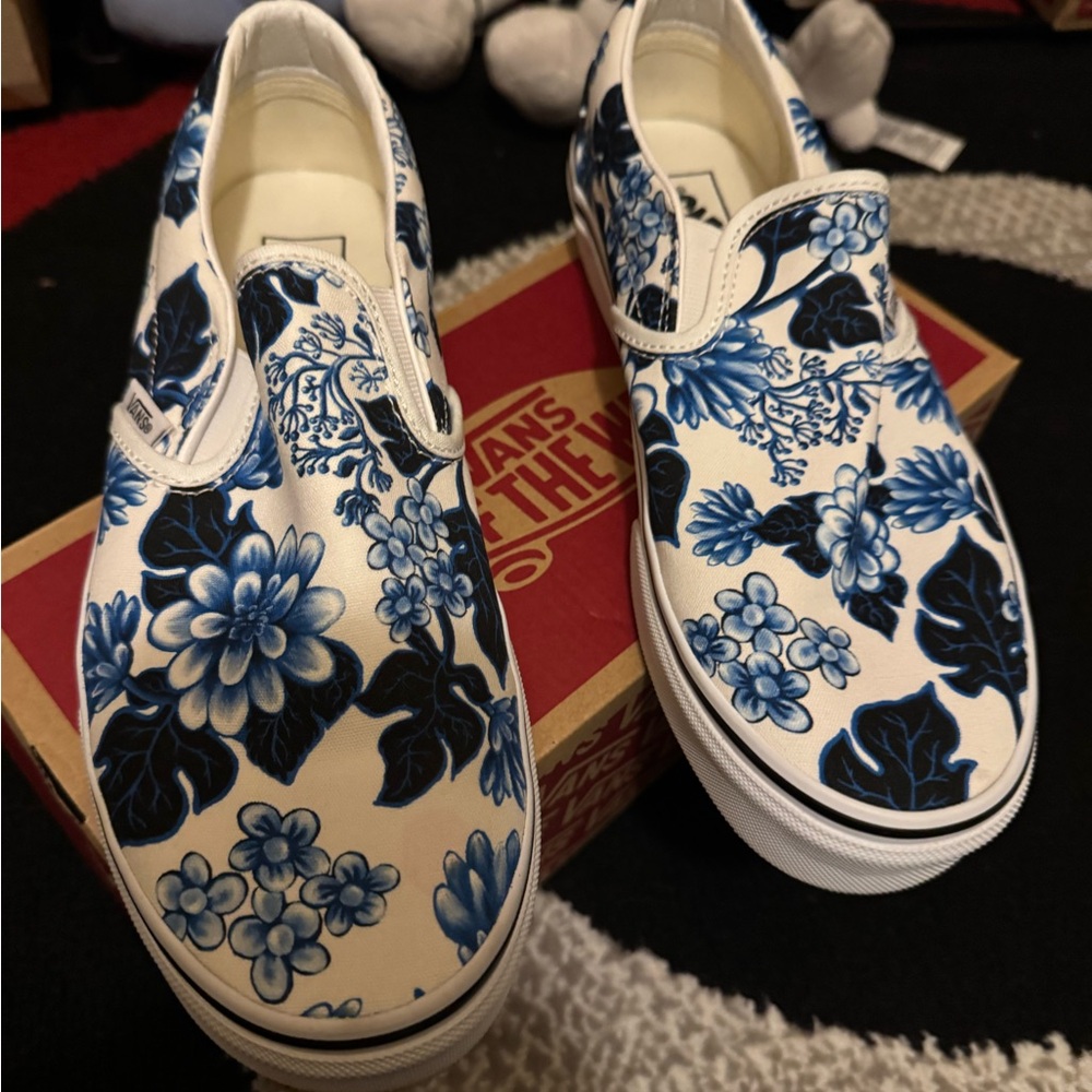 Vans Women's Sneakers - Blue Floral